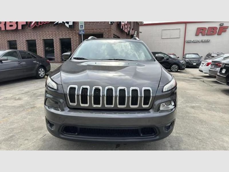 Jeep Cherokee 2016 price $13,995