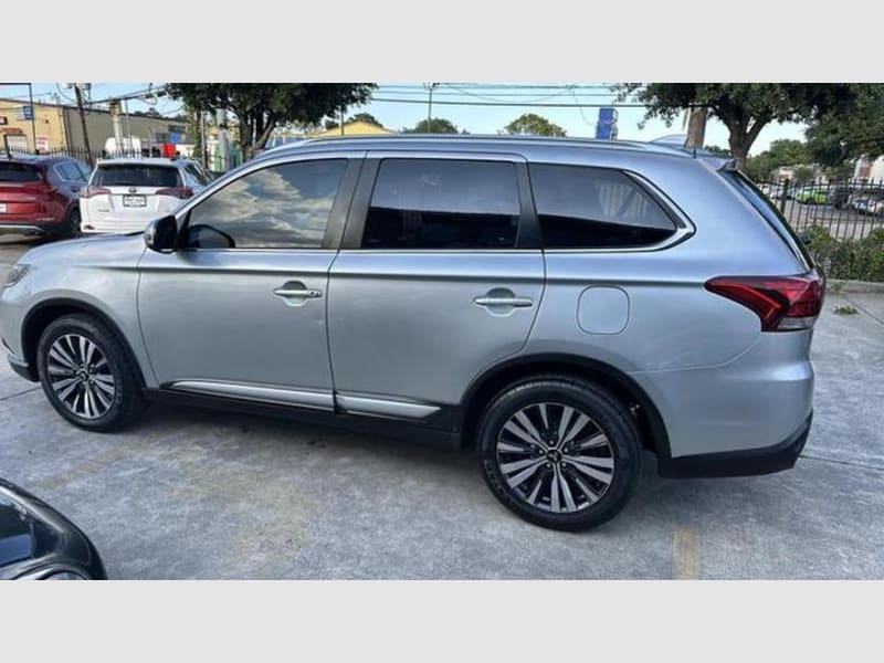 Mitsubishi Outlander 2020 price $18,995