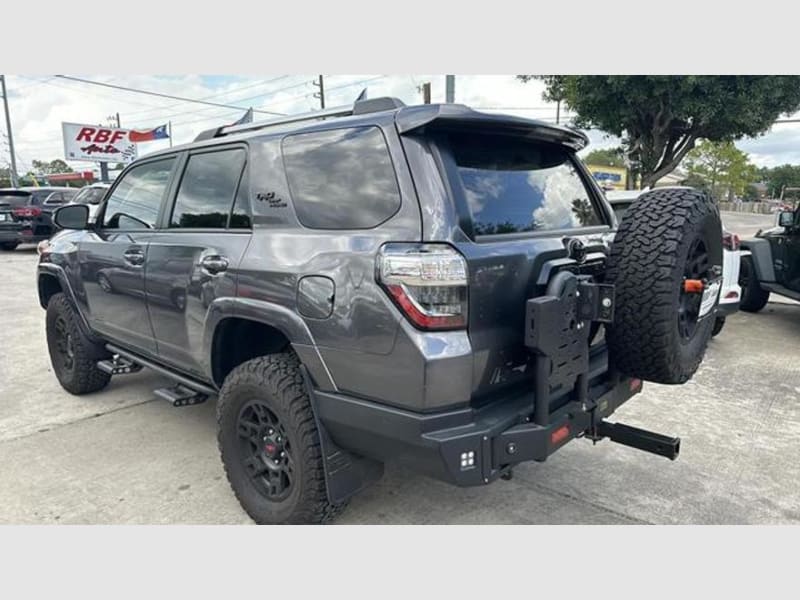 Toyota 4Runner 2018 price $36,995