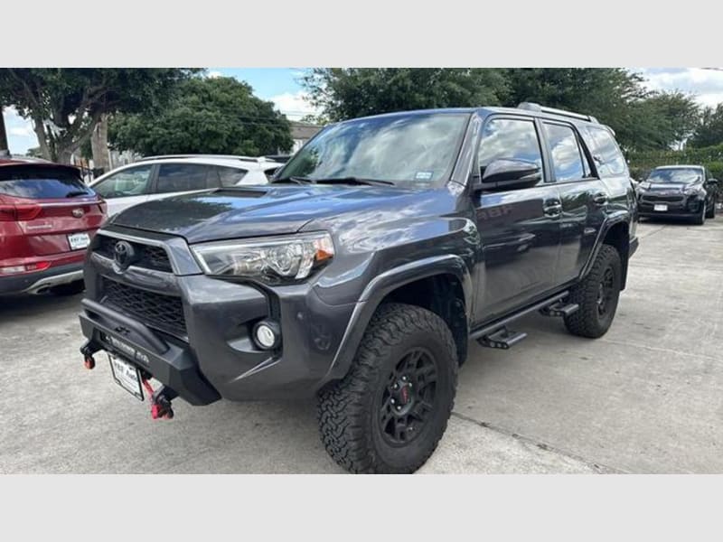 Toyota 4Runner 2018 price $36,995