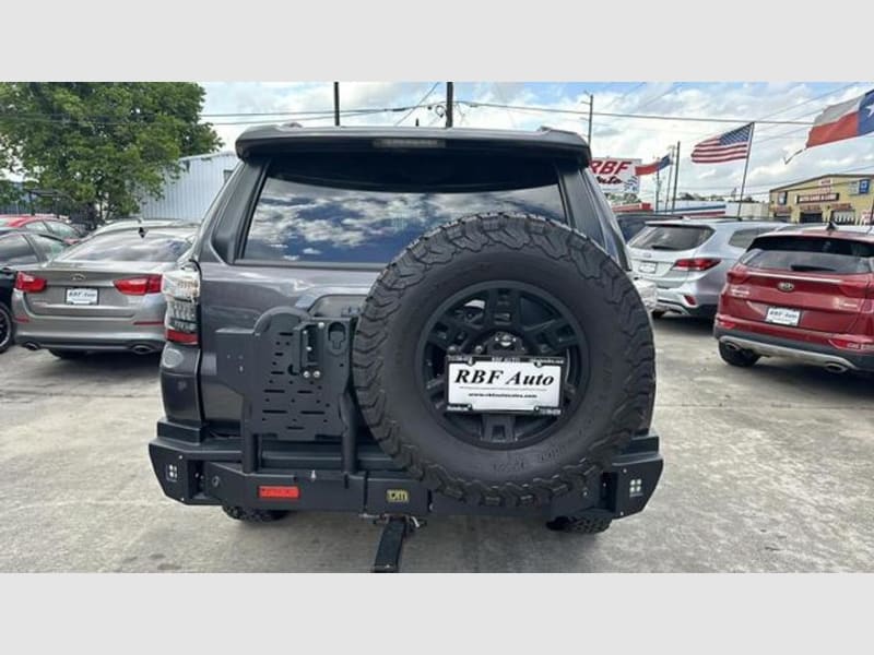 Toyota 4Runner 2018 price $36,995