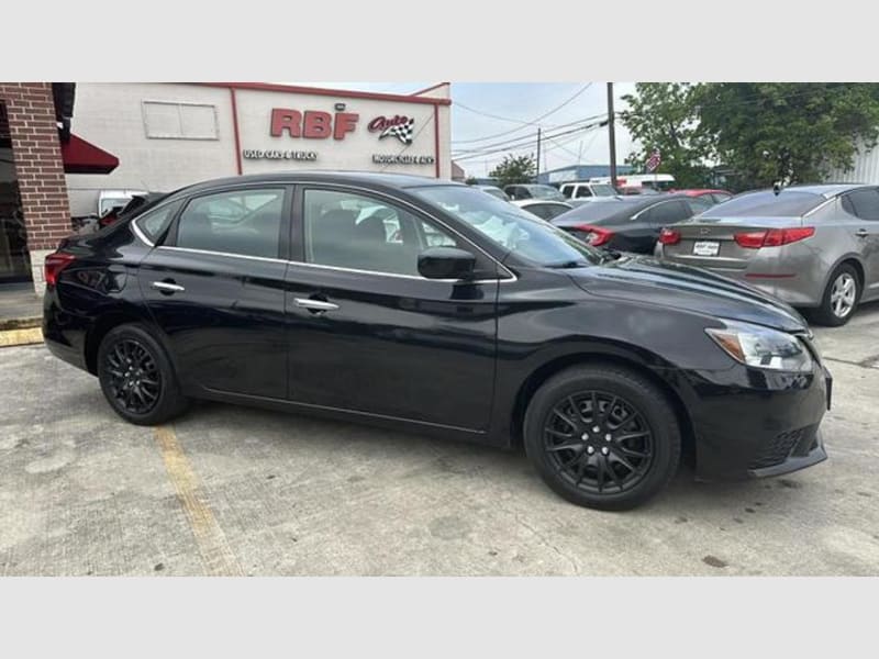 Nissan Sentra 2018 price $12,995