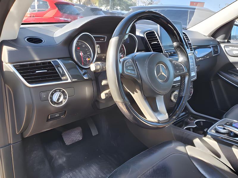 MERCEDES BENZ GLS550 2018 price $33,200