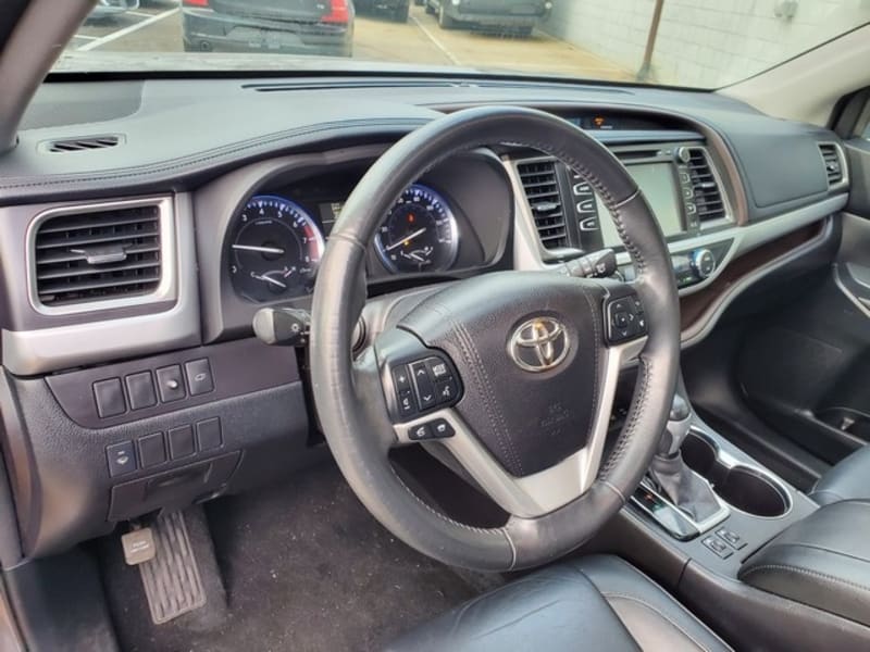 TOYOTA HIGHLANDER 2015 price $20,539