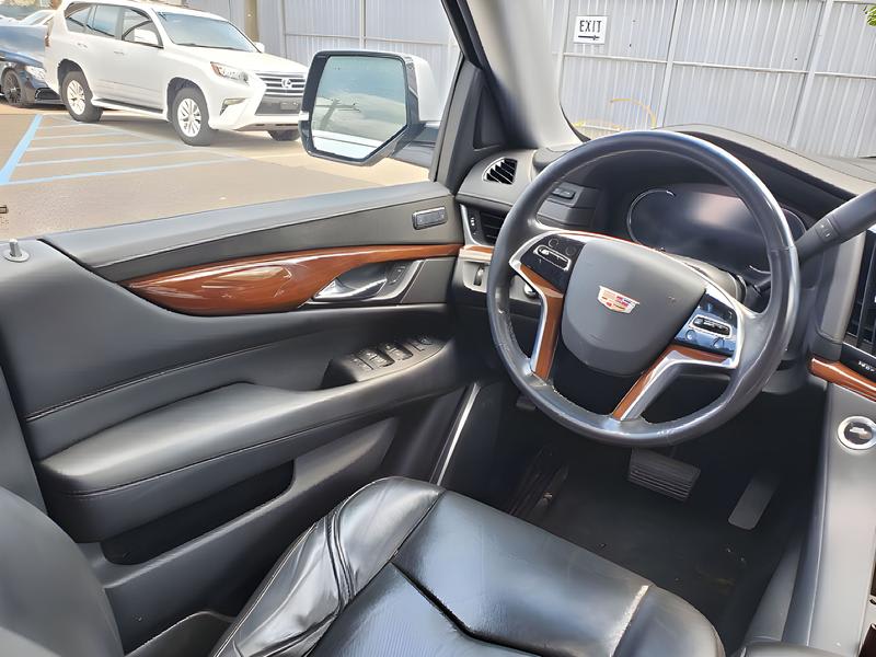 CADILLAC ESCALADE ESV 2019 price $37,985