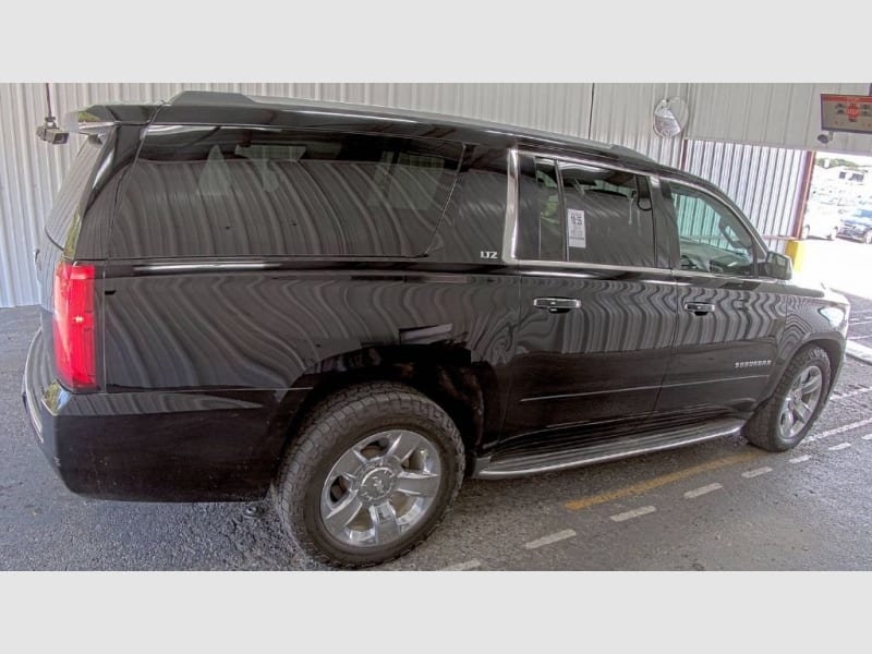 CHEVROLET SUBURBAN 2015 price $25,000