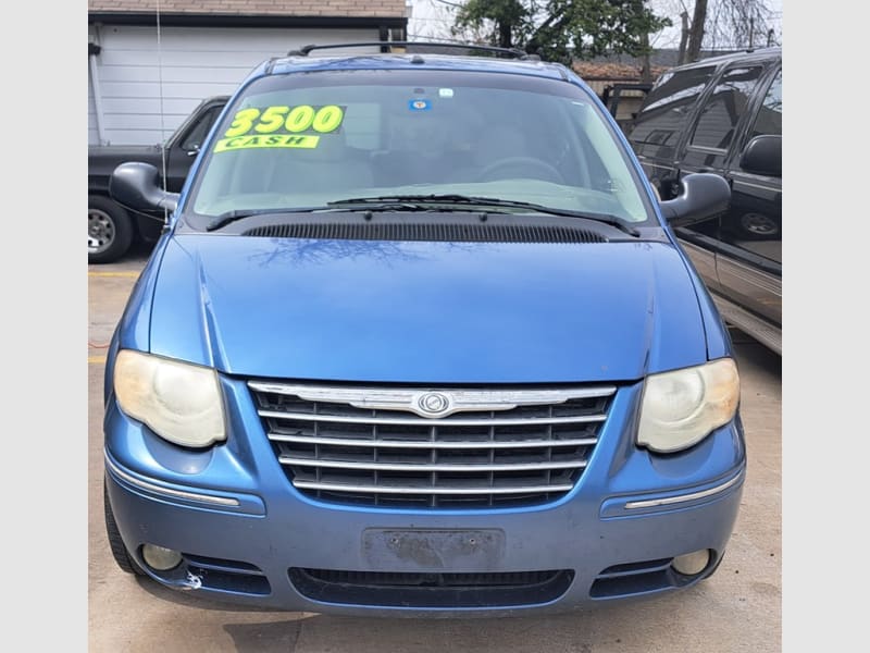 CHRYSLER TOWN & COUNTRY 2007 price Call for Pricing.