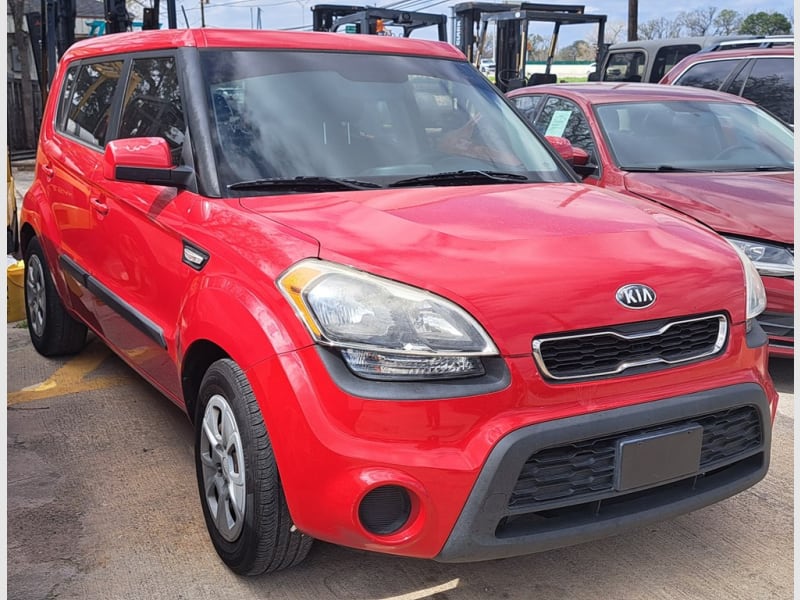 KIA SOUL 2013 price Call for Pricing.