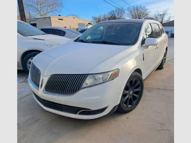 LINCOLN MKT 2013 price $2,500 Down