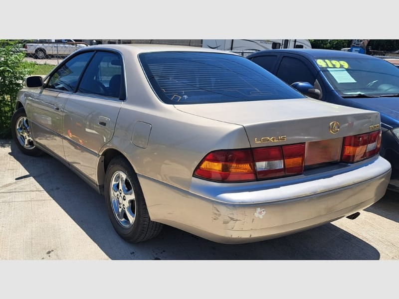 LEXUS ES 1999 price $2,500