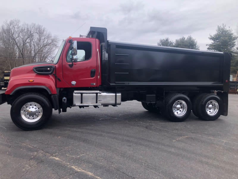 Freightliner 114sd 2014 price $139,500