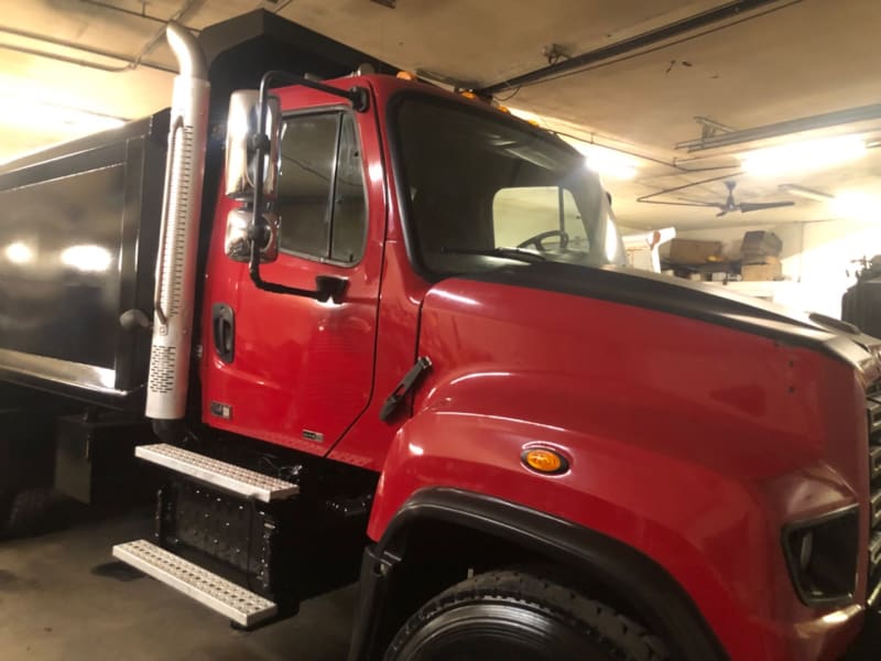 Freightliner 114sd 2014 price $139,500