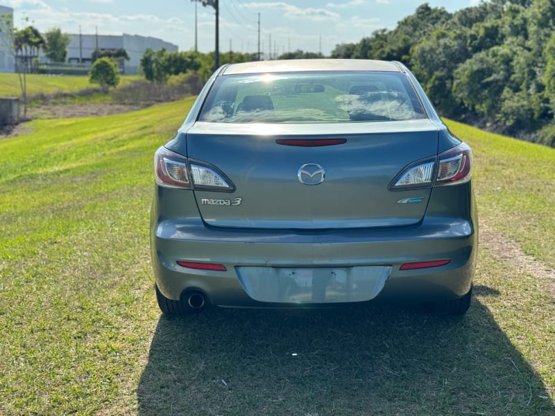 MAZDA 3 2012 price $3,990