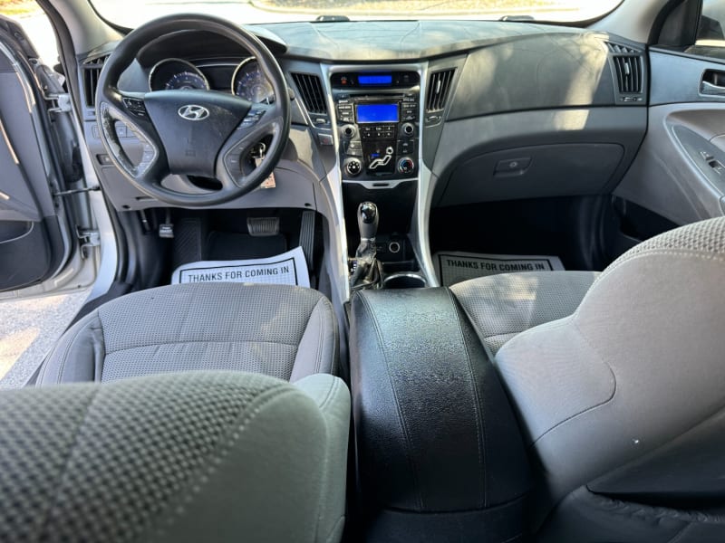 HYUNDAI SONATA 2013 price $4,400