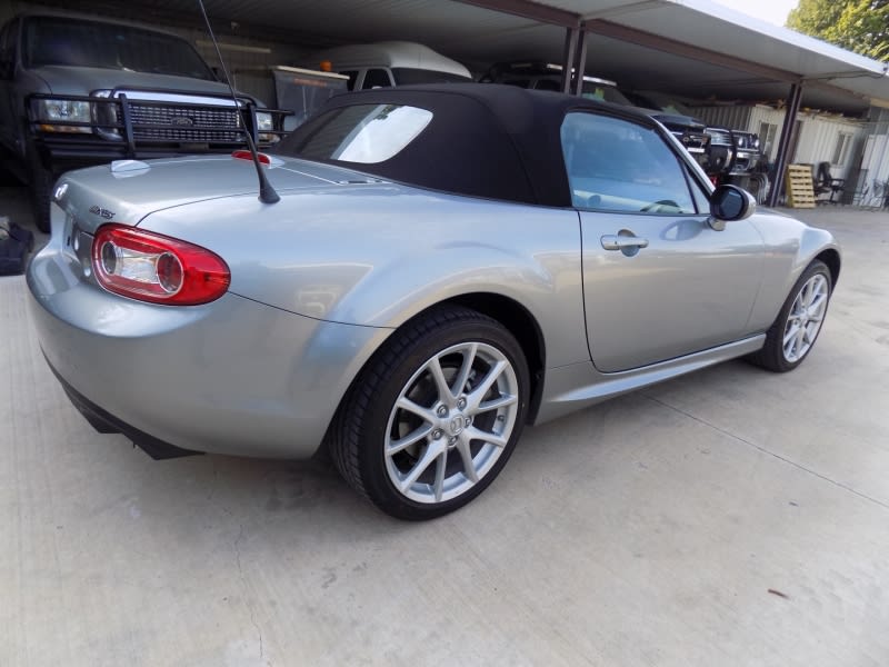 Mazda MX-5 2011 price $20,995