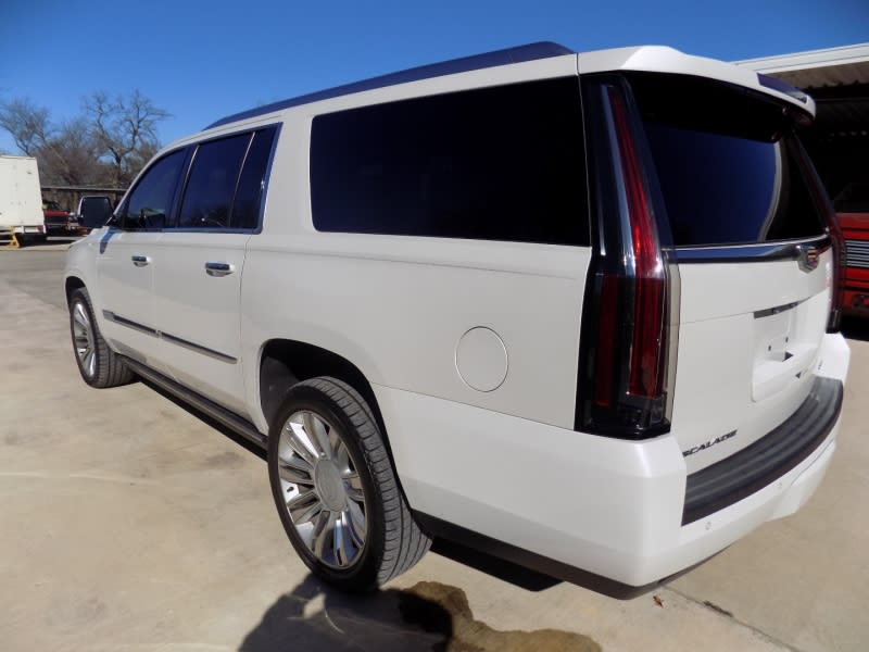 Cadillac ESCALADE 2016 price $31,995