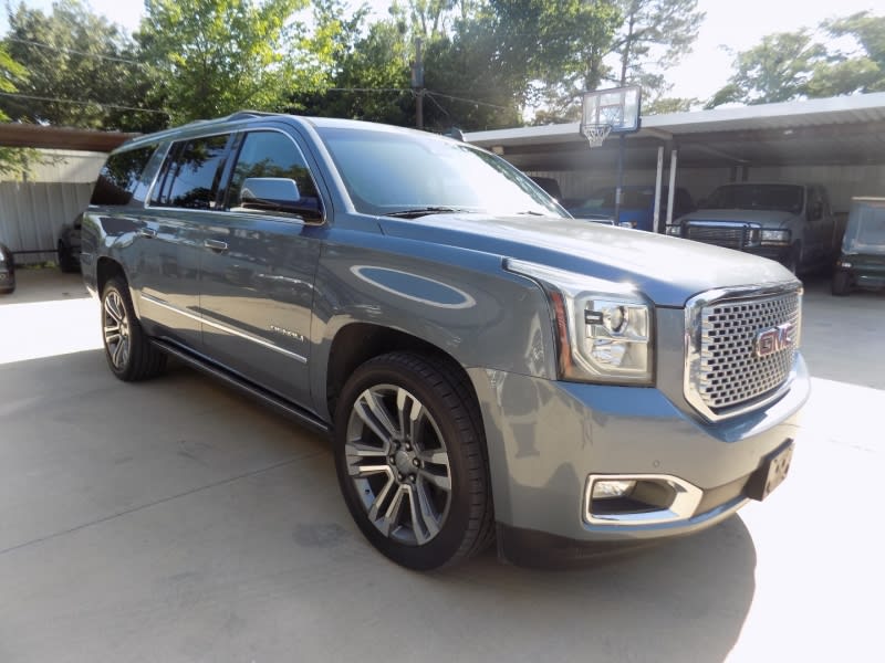 GMC YUKON XL 2015 price $30,995