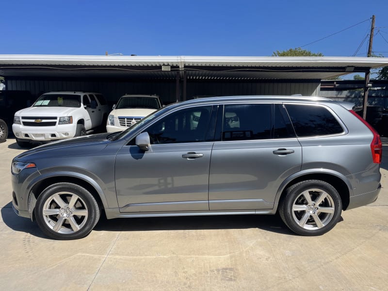 Volvo XC90 2019 price $29,995