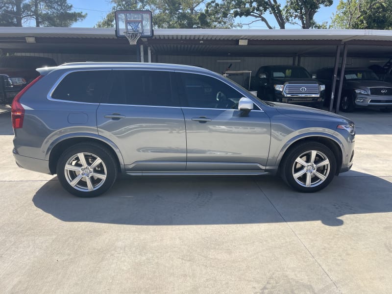 Volvo XC90 2019 price $29,995