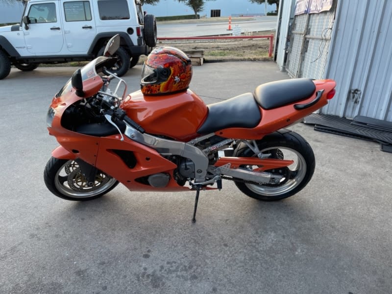 Kawasaki ZX600-J 2002 price $6,500