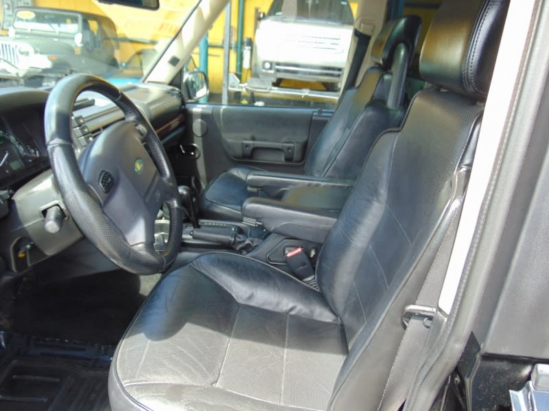 Land Rover Discovery 2003 price $8,995