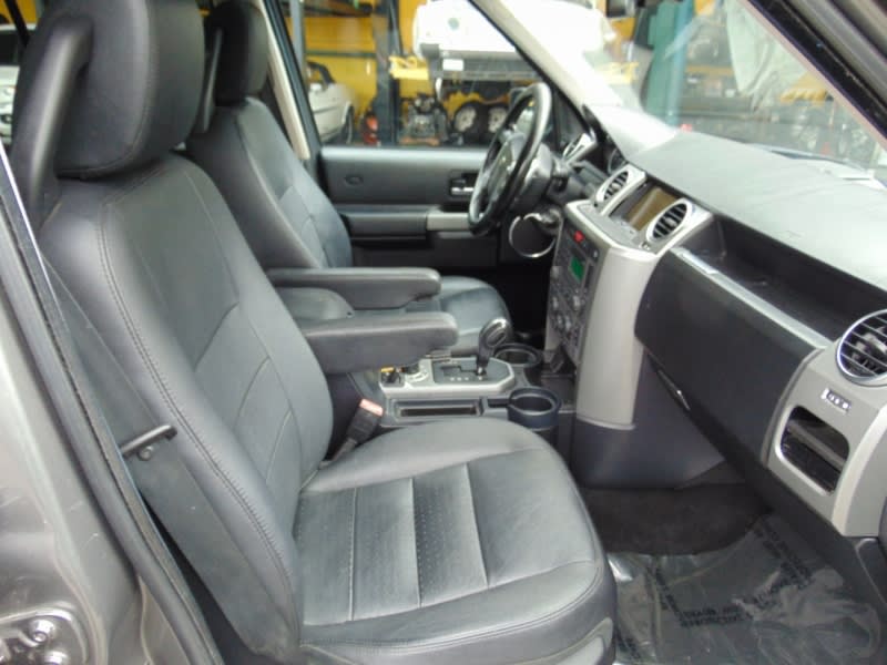 Land Rover LR4 2011 price $11,995