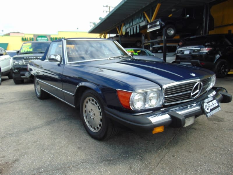 Mercedes-Benz 560 Series 1989 price $15,995