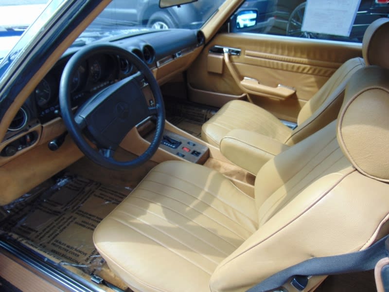 Mercedes-Benz 560 Series 1989 price $15,995