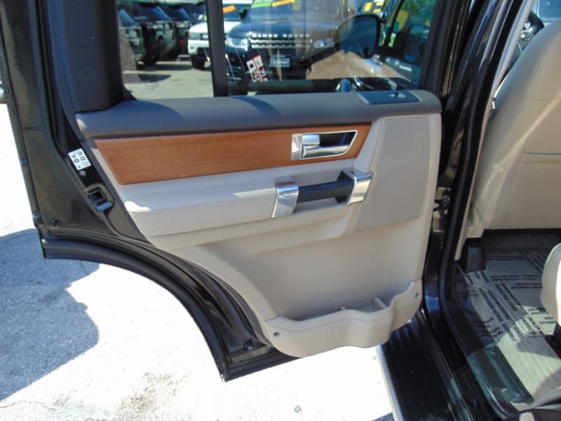 Land Rover LR4 2016 price $21,995