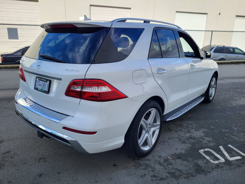 Mercedes-Benz M-Class 2015 price $26,995