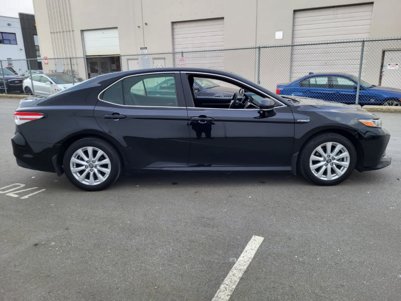 Toyota Camry 2018 price $25,999