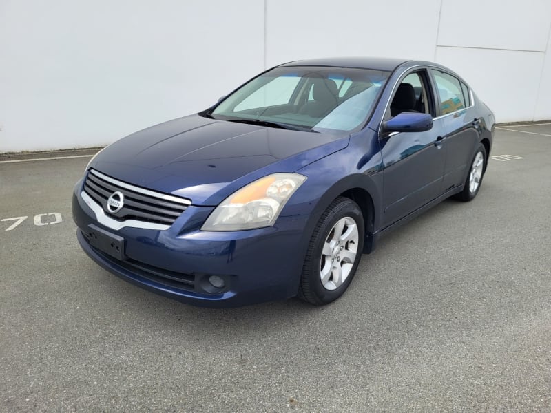 Nissan Altima 2009 price $8,999