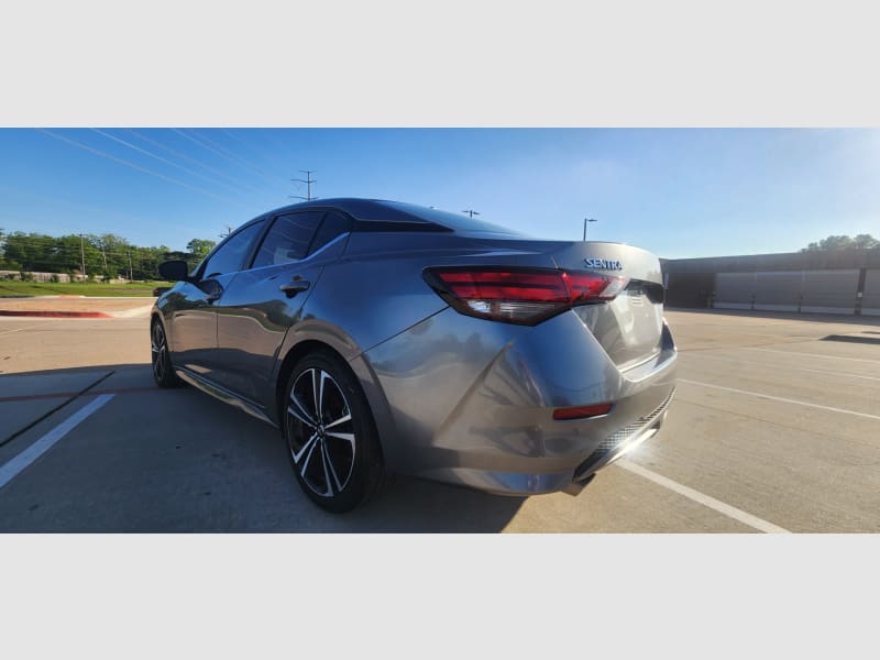 Nissan Sentra 2022 price $18,999