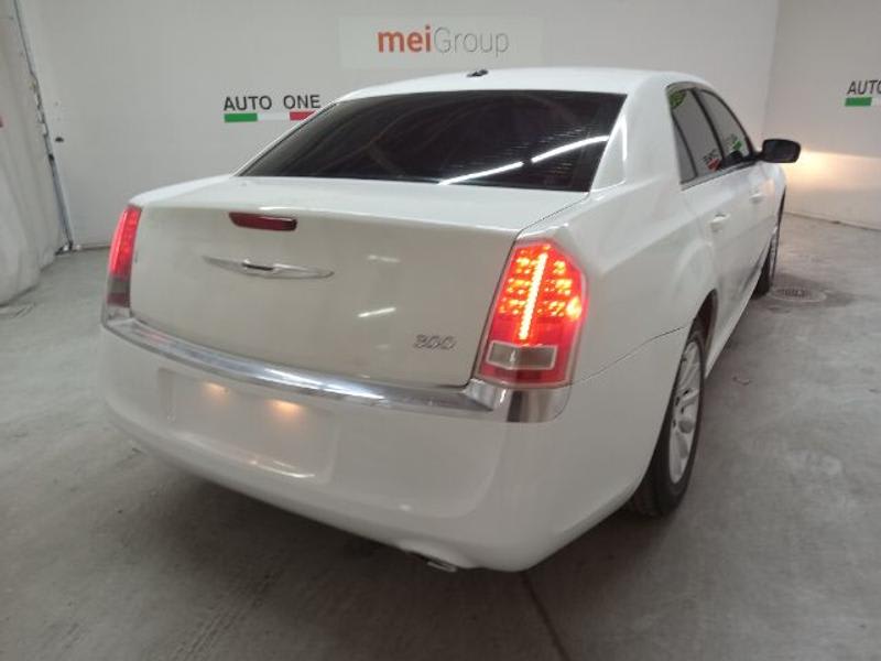 Chrysler 300 2013 price $0