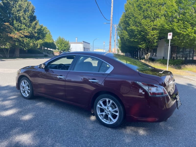 Nissan Maxima 2012 price $12,800