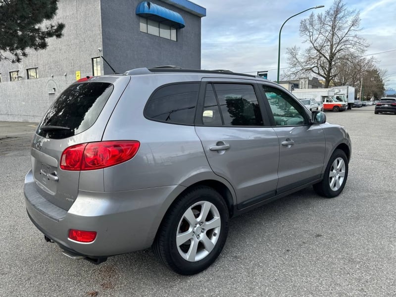 Hyundai Santa Fe 2007 price $5,800