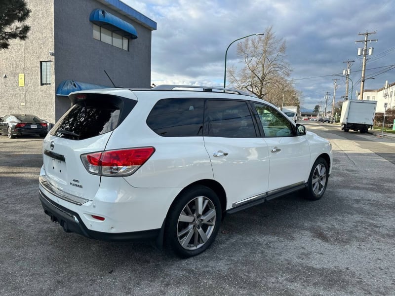 Nissan Pathfinder 2014 price $11,800