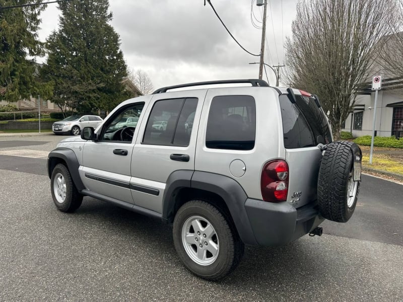 Jeep Liberty 2006 price $4,800