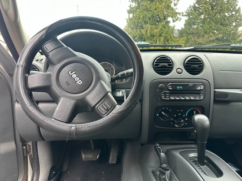 Jeep Liberty 2006 price $4,800