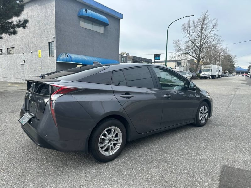 Toyota Prius 2016 price $23,800