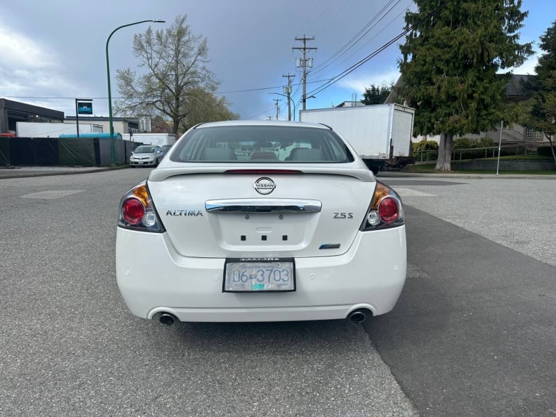 Nissan Altima 2012 price $8,500