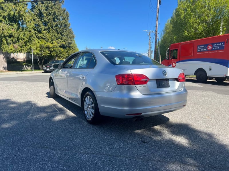 Volkswagen Jetta Sedan 2014 price $9,500