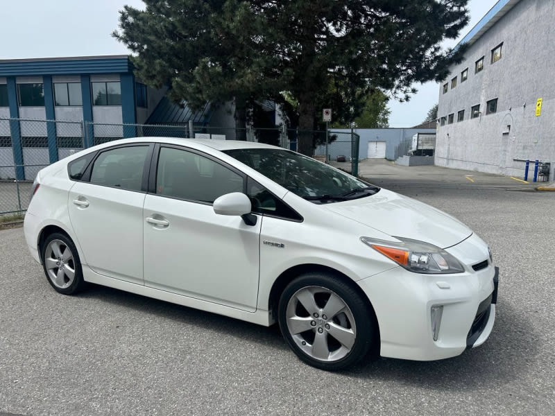 Toyota Prius 2012 price $12,500