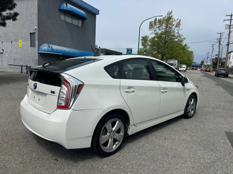 Toyota Prius 2012 price $12,500