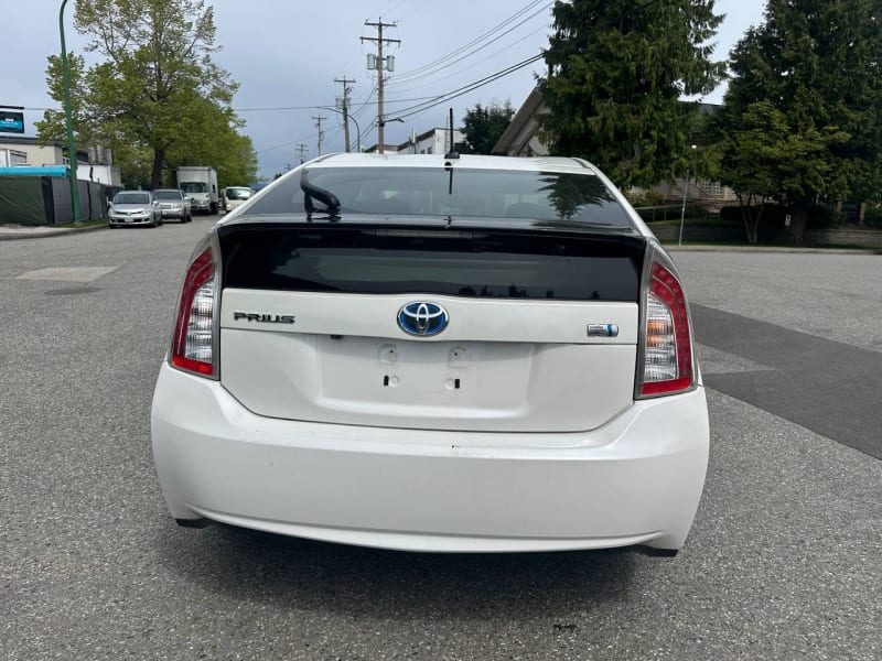 Toyota Prius 2012 price $12,500