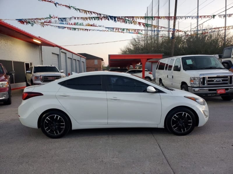 HYUNDAI ELANTRA 2015 price $10,500