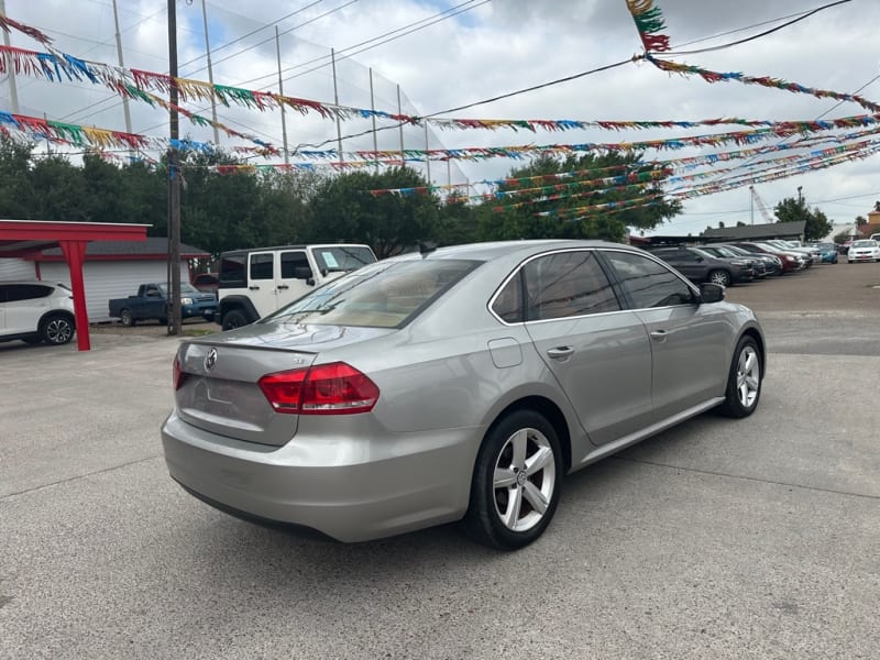 VOLKSWAGEN PASSAT 2013 price $10,500