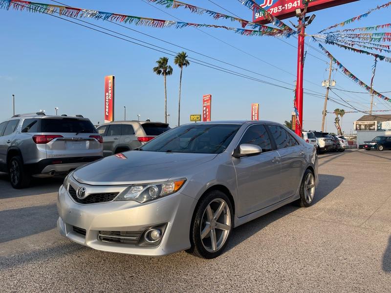 TOYOTA CAMRY 2012 price $10,500