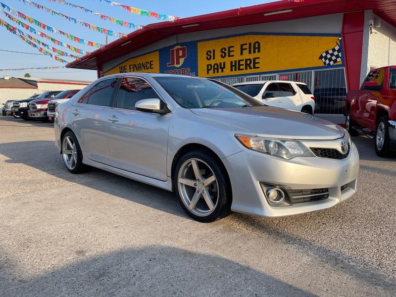 TOYOTA CAMRY 2012 price $10,500