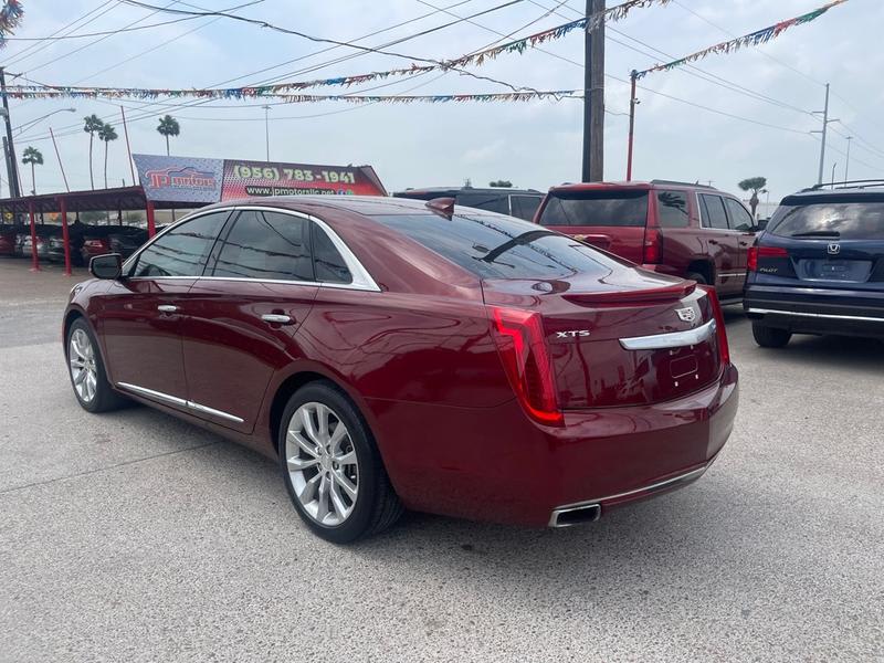 CADILLAC XTS 2017 price $13,950